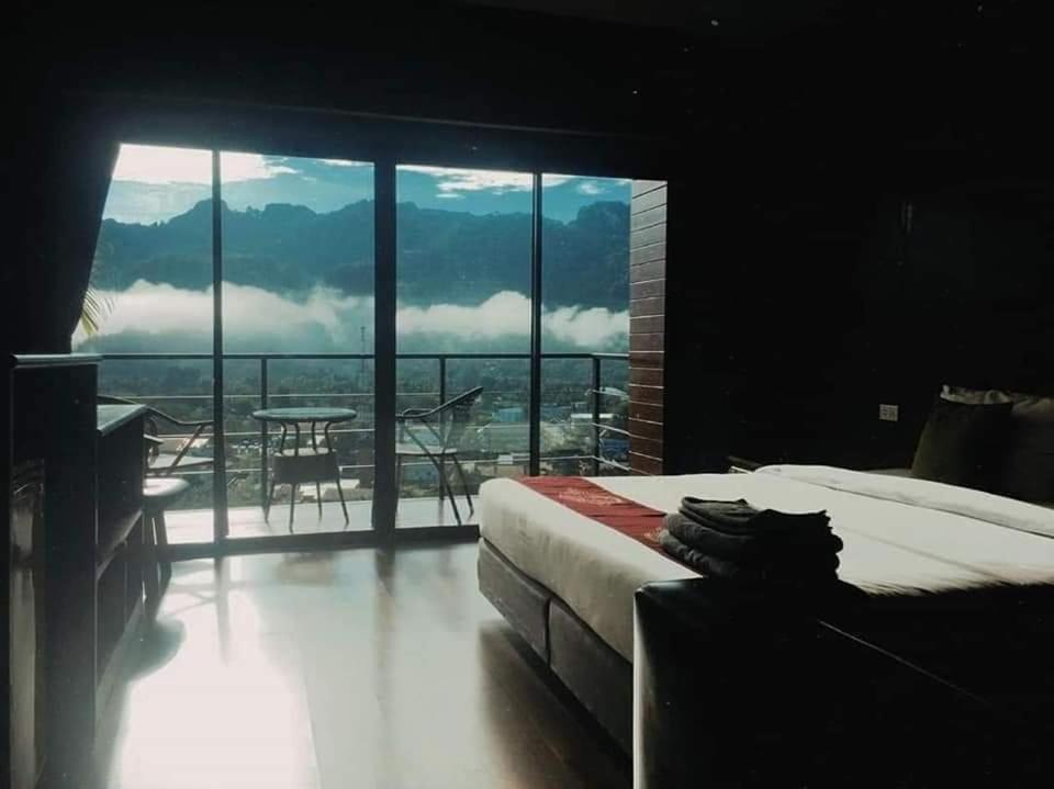 Blue Mountain Phangnga Resort Exterior foto