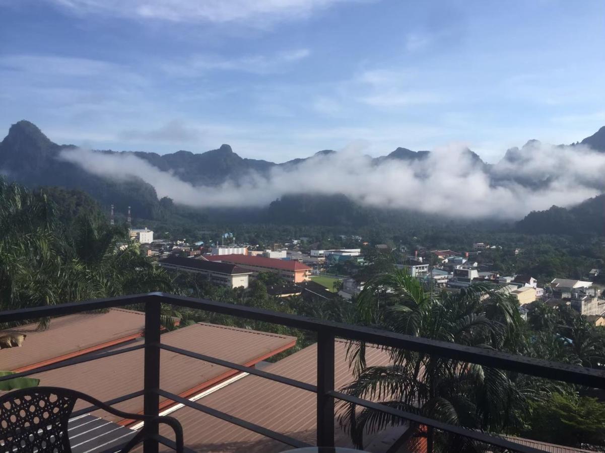 Blue Mountain Phangnga Resort Exterior foto
